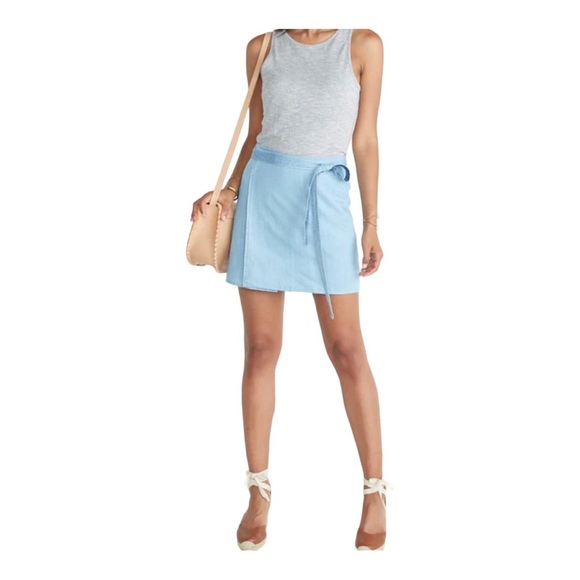 Marine Layer Poppy Reversible Wrap Mini Skirt  Medium Wash Chambray Denim Sz Med - Picture 7 of 16